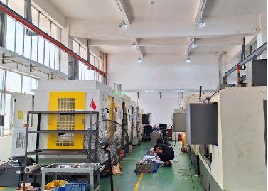 Grinder machine for mold finishing